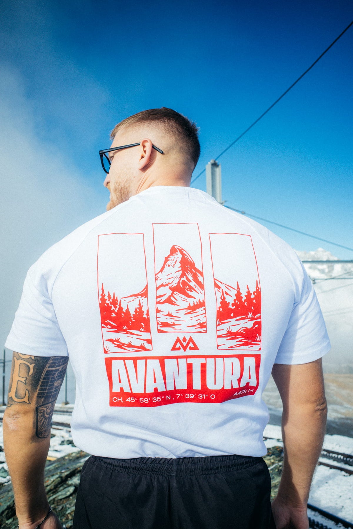 Back view white T-shirt with red graphic back print and coordinates