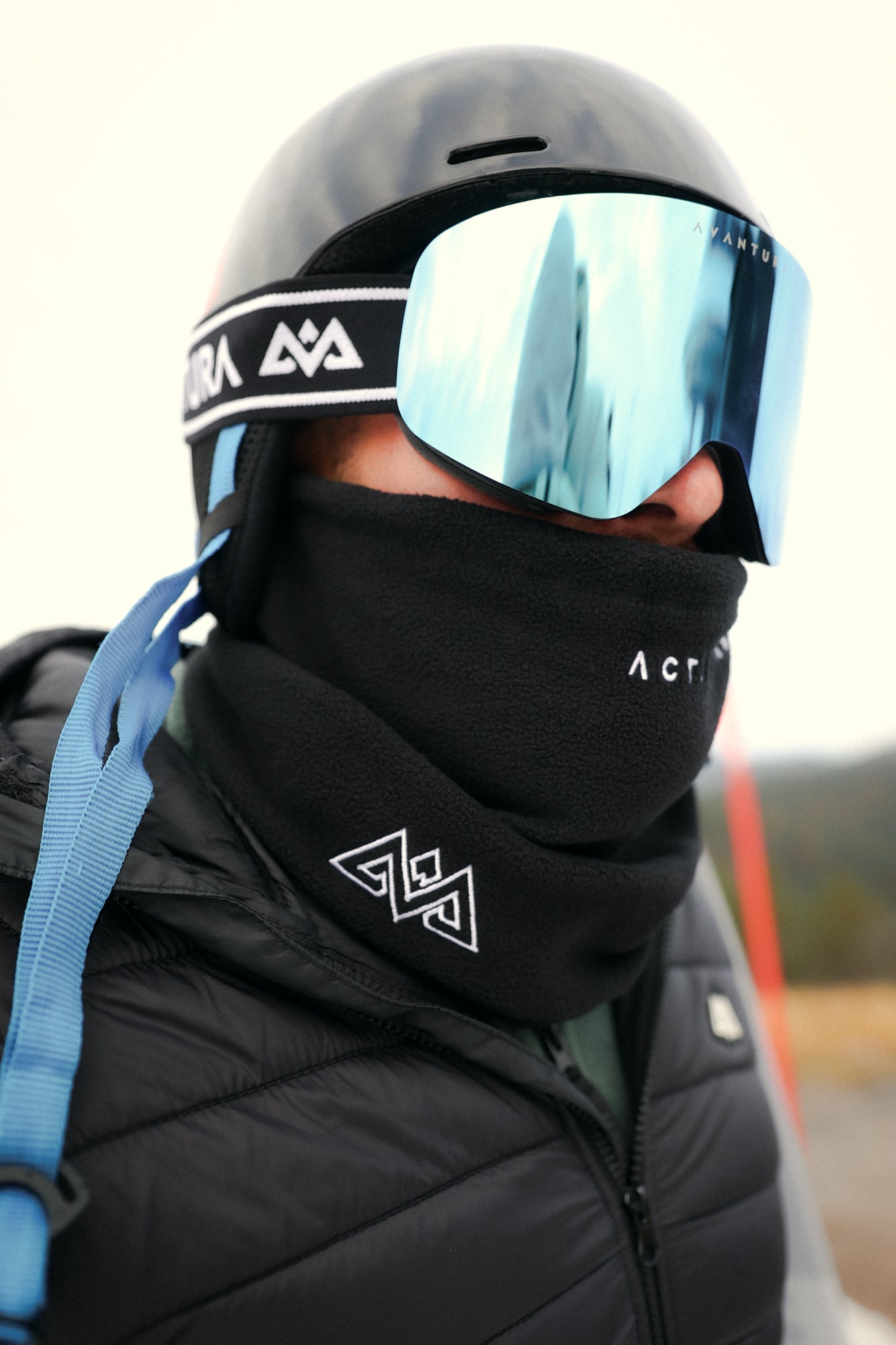 HALSWÄRMER AVANTURA LOGO ACTION ANYTIME