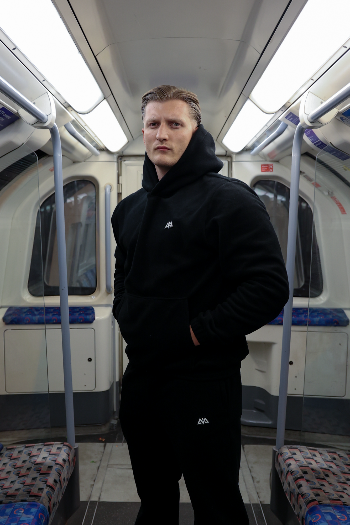 AVA LOGO FLEECE JOGGER SCHWARZ