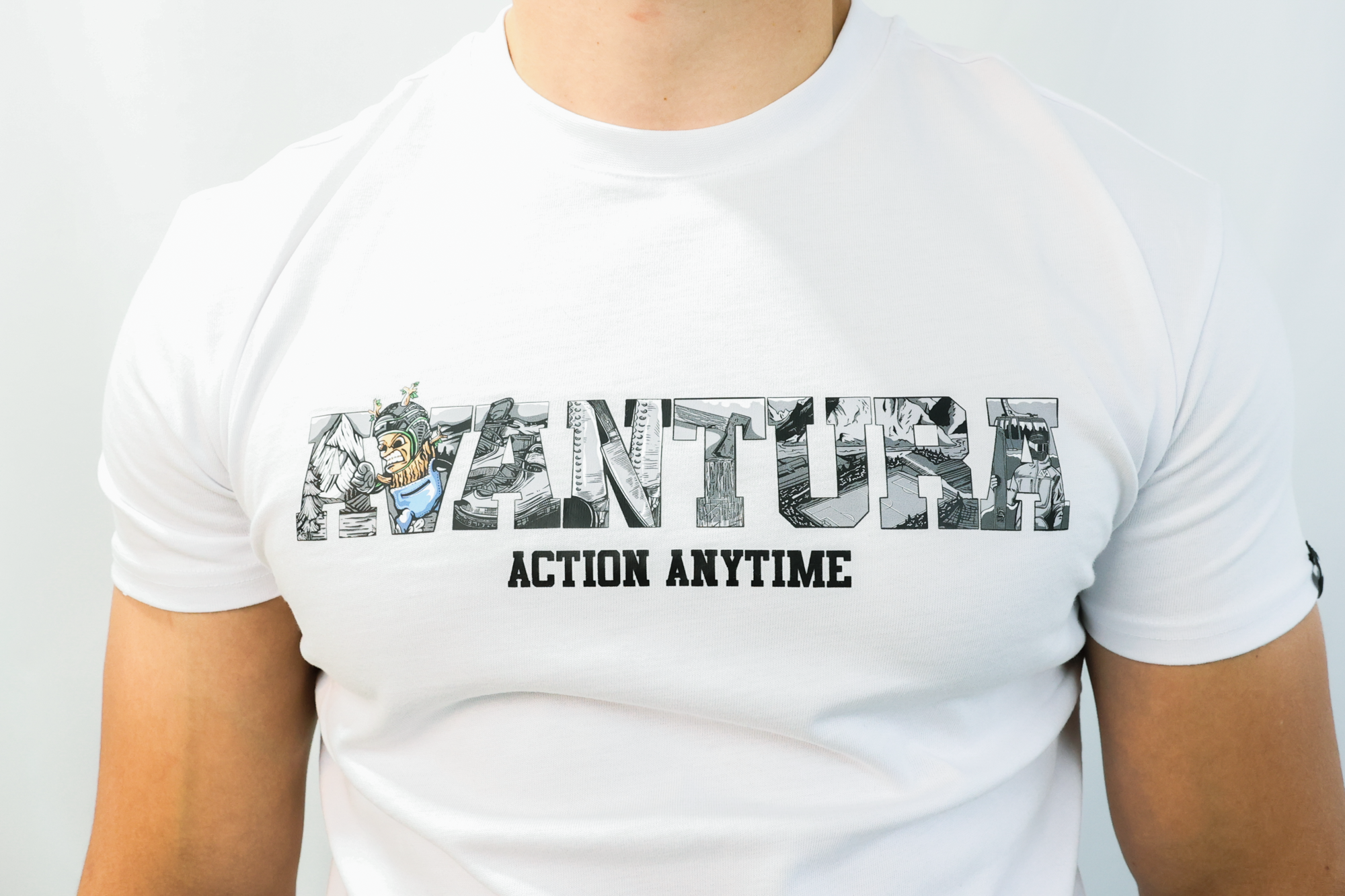 FILLED LETTERS T-SHIRT WEISS