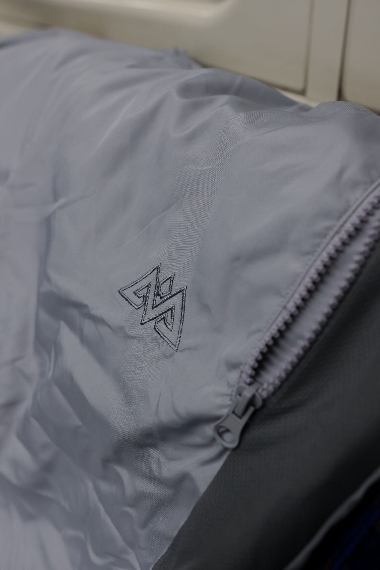 TRACKPANTS GRAU