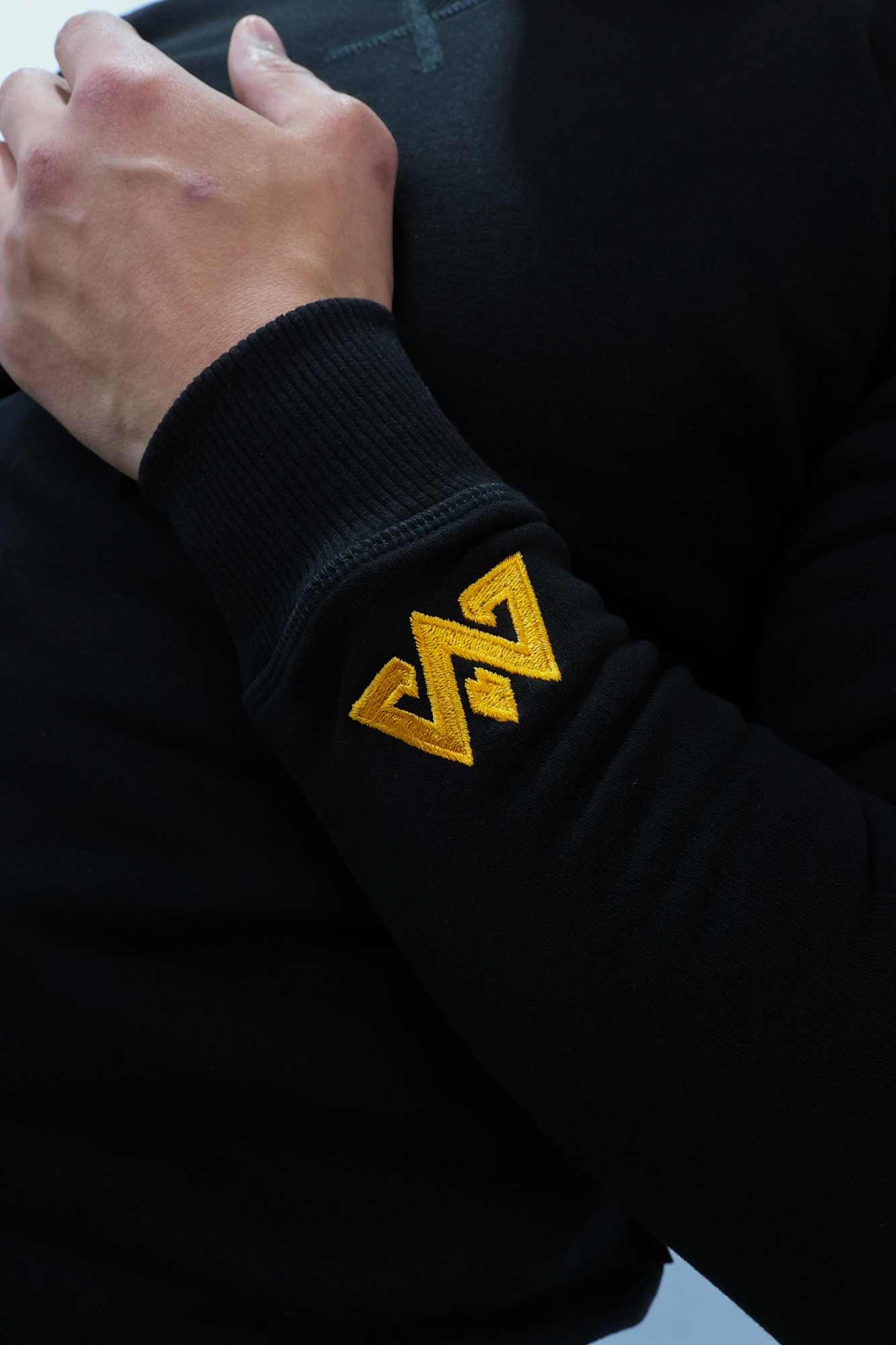 CREWNECK SIMPLE LOGO SCHWARZ