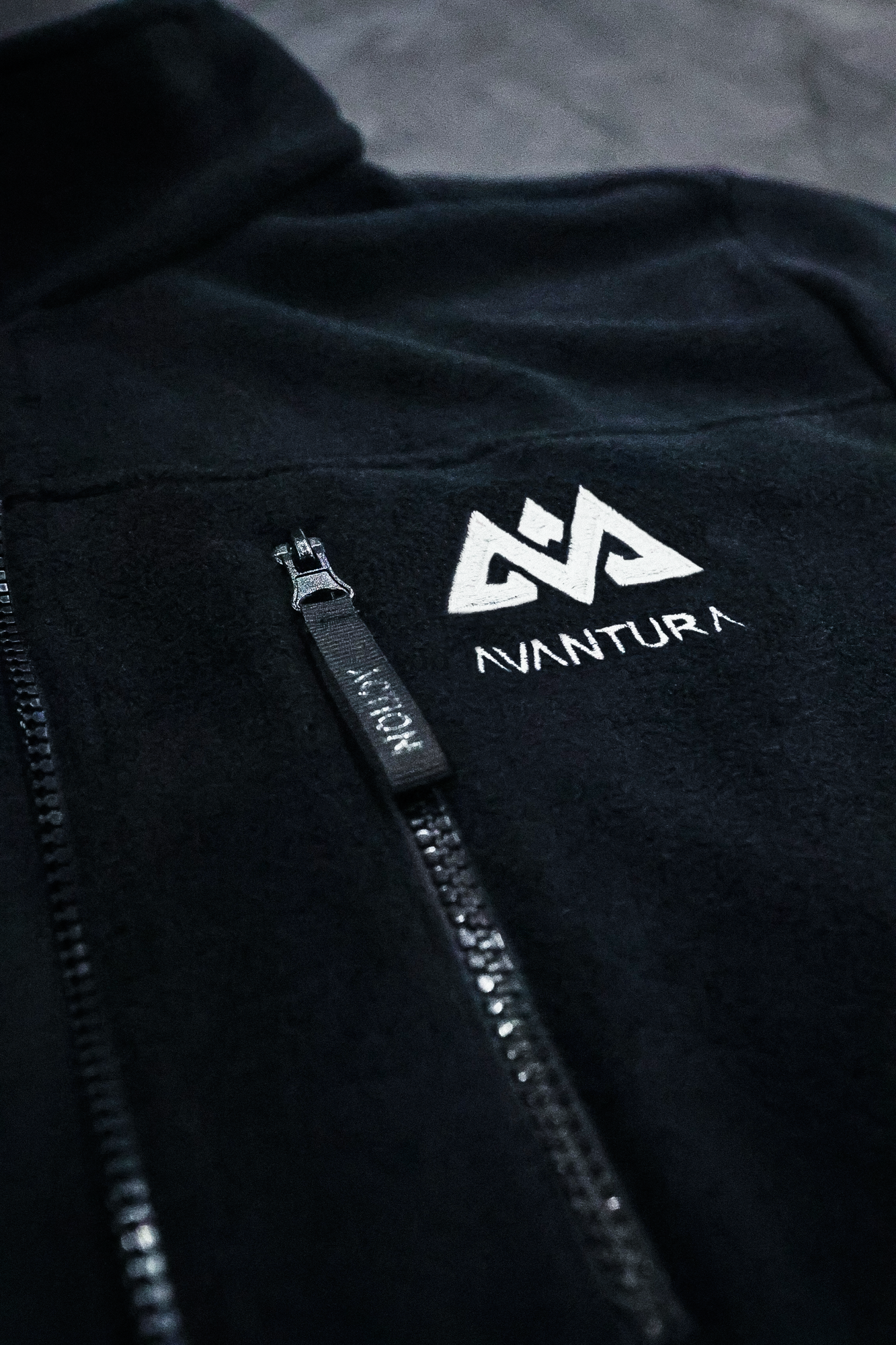 KEEP IT WARM FLEECE JACKET BLACK