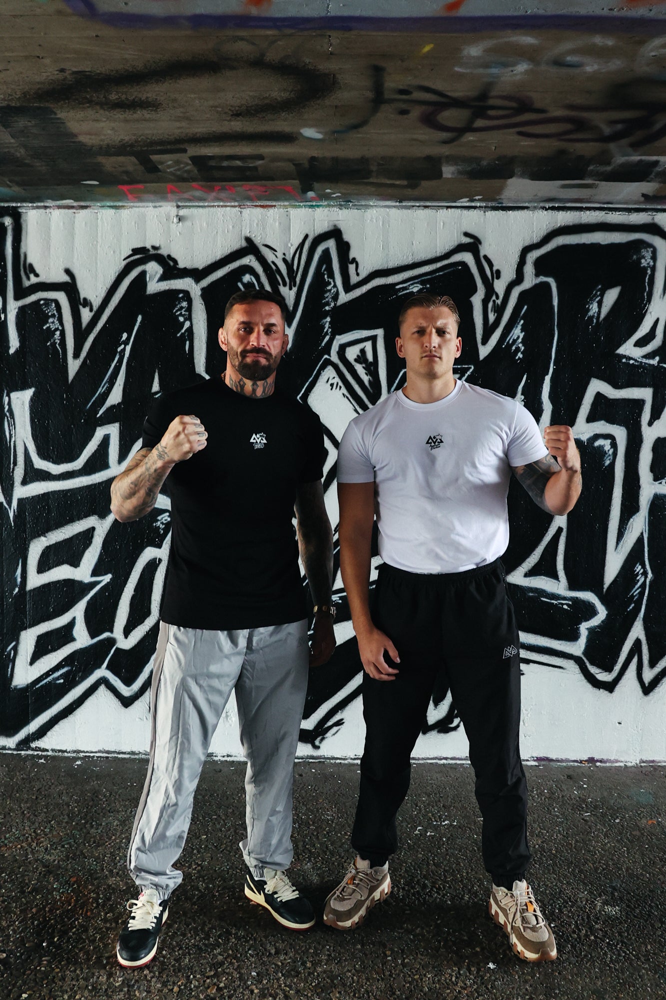 AVANTURA X ECKERLIN T-SHIRT 2.0 SCHWARZ