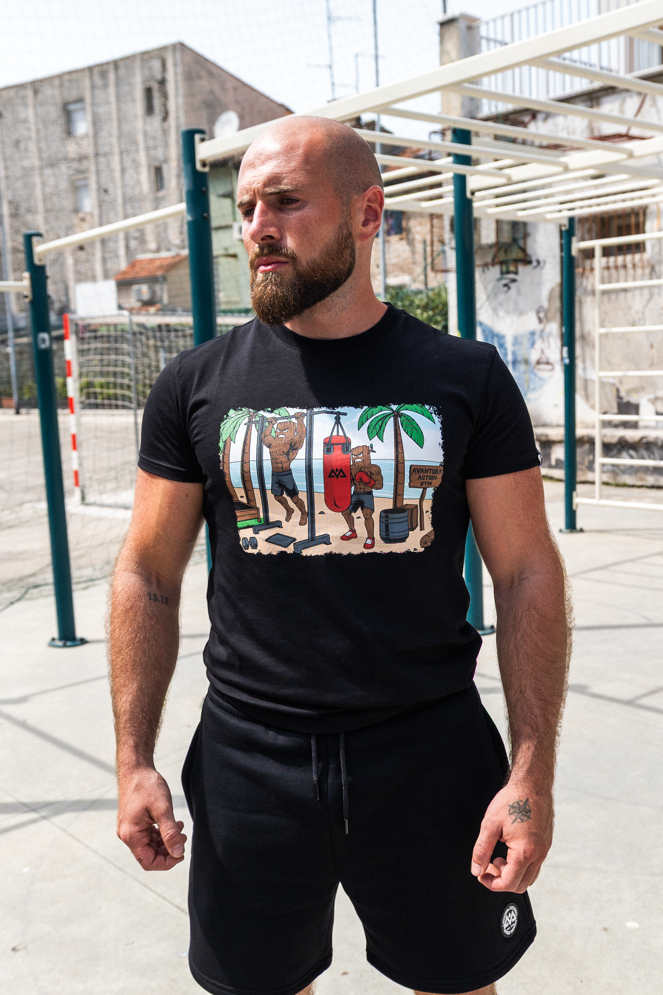 DISCIPLINE T-SHIRT SCHWARZ