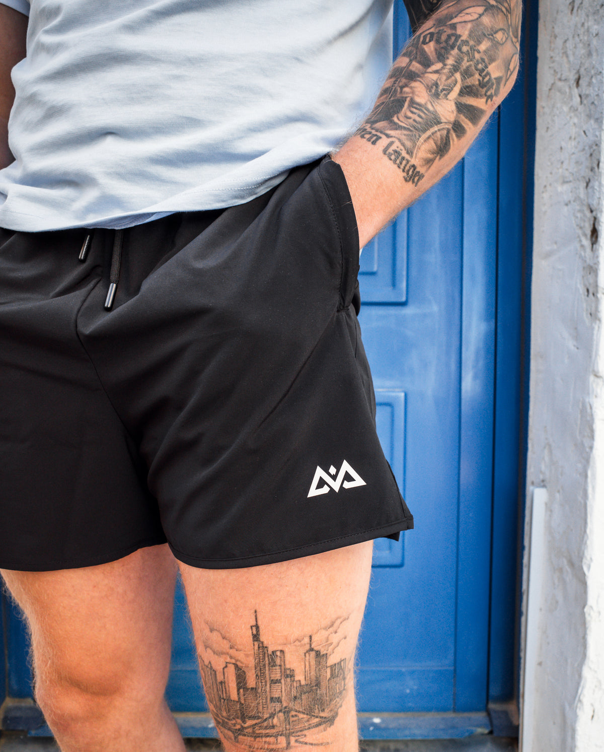 AVA LOGO SPORT SHORTS 2 SCHWARZ