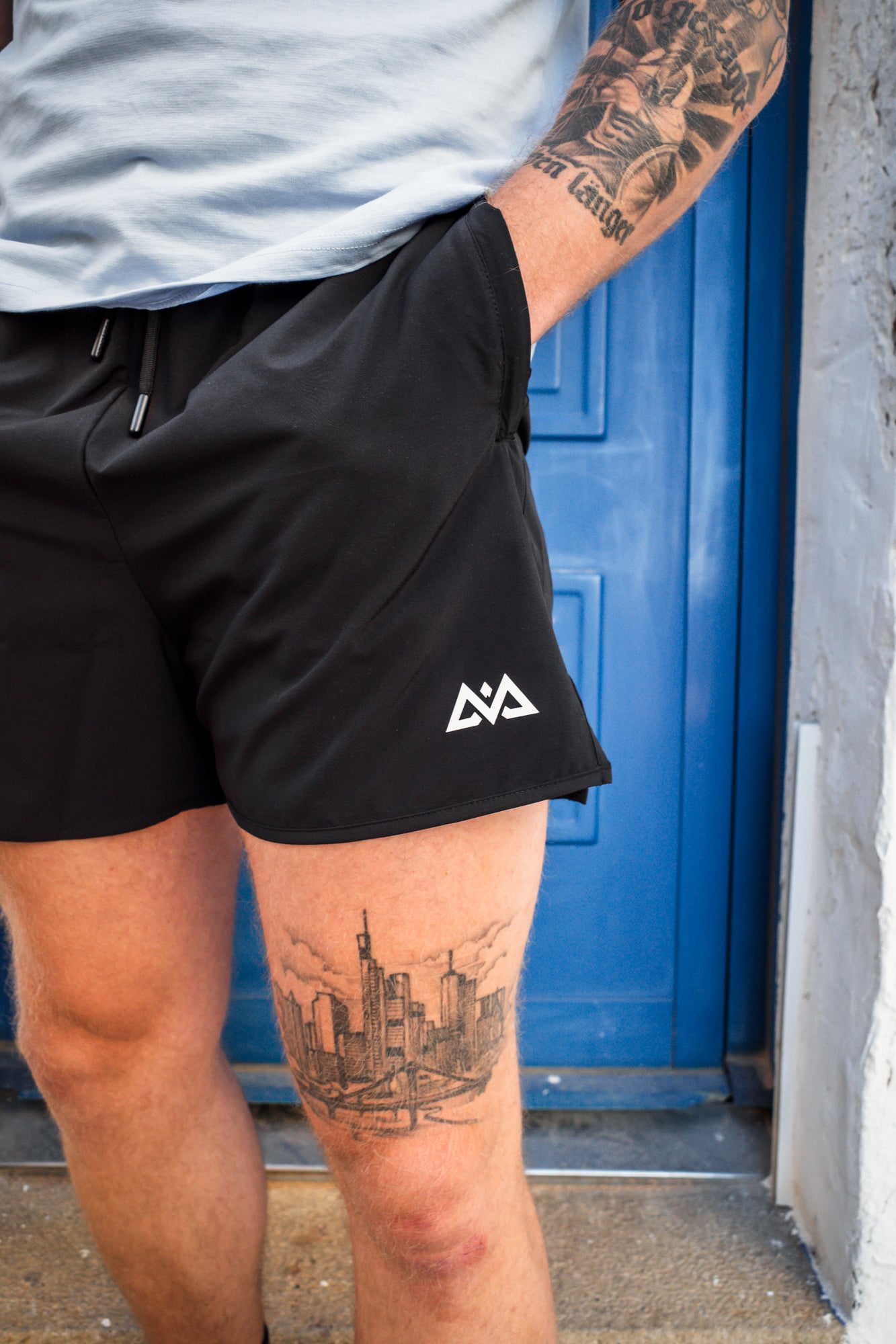 AVA LOGO SPORT SHORTS 2 SCHWARZ