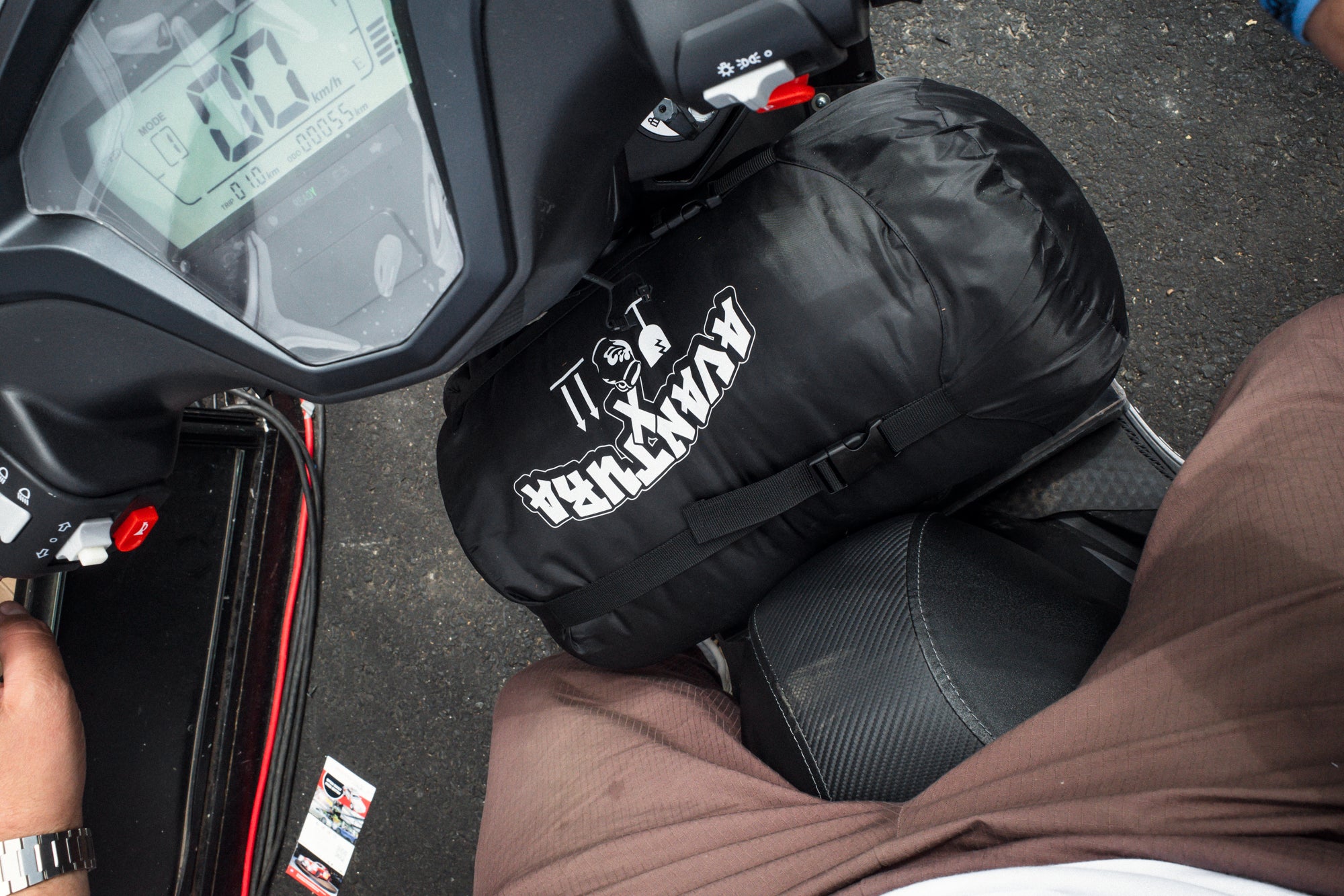 AVANTURA X BEMBEL SLEEPING BAG SCHWARZ