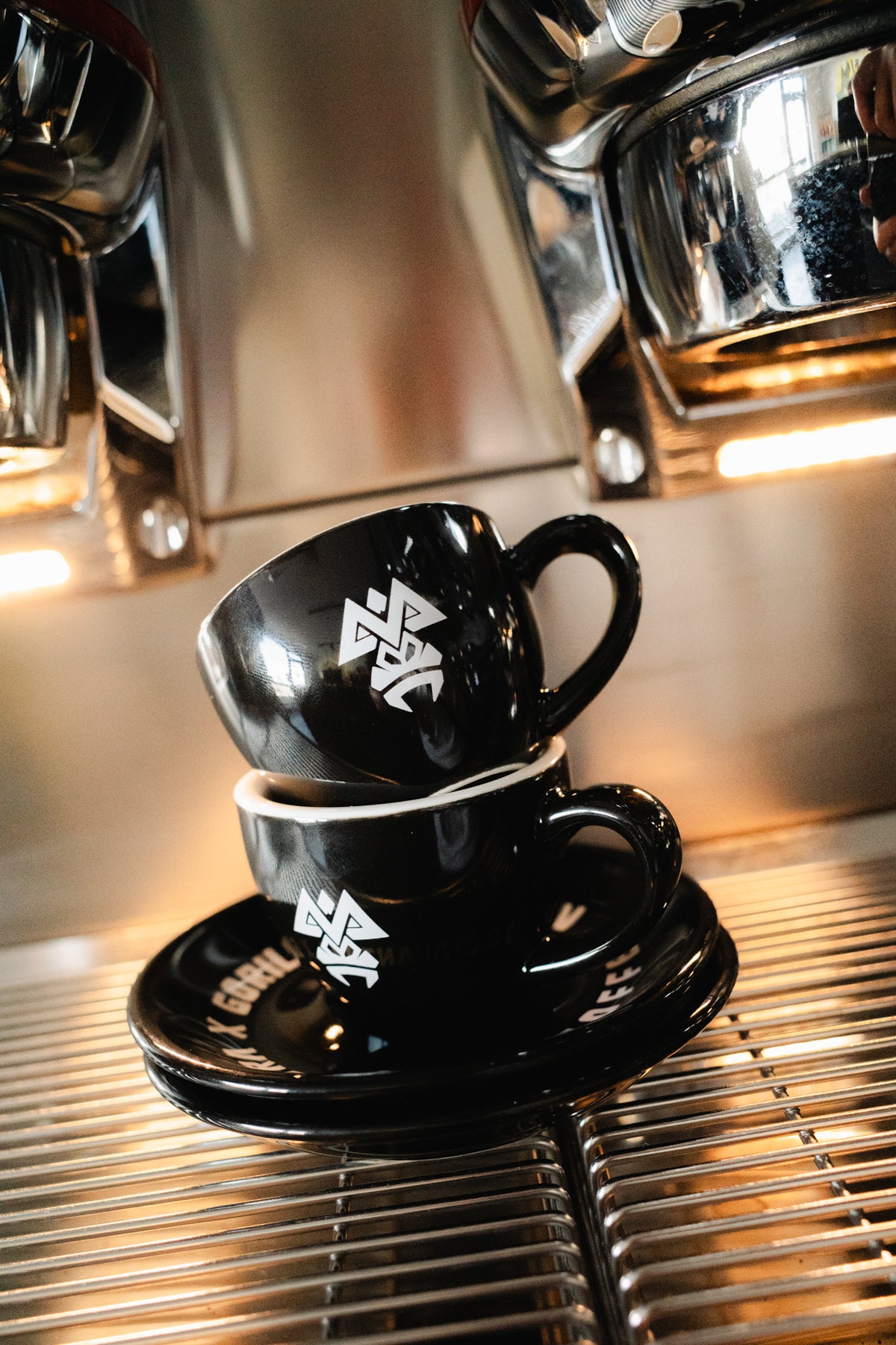 AVANTURA X GORILLA ESPRESSO TASSEN SET SCHWARZ