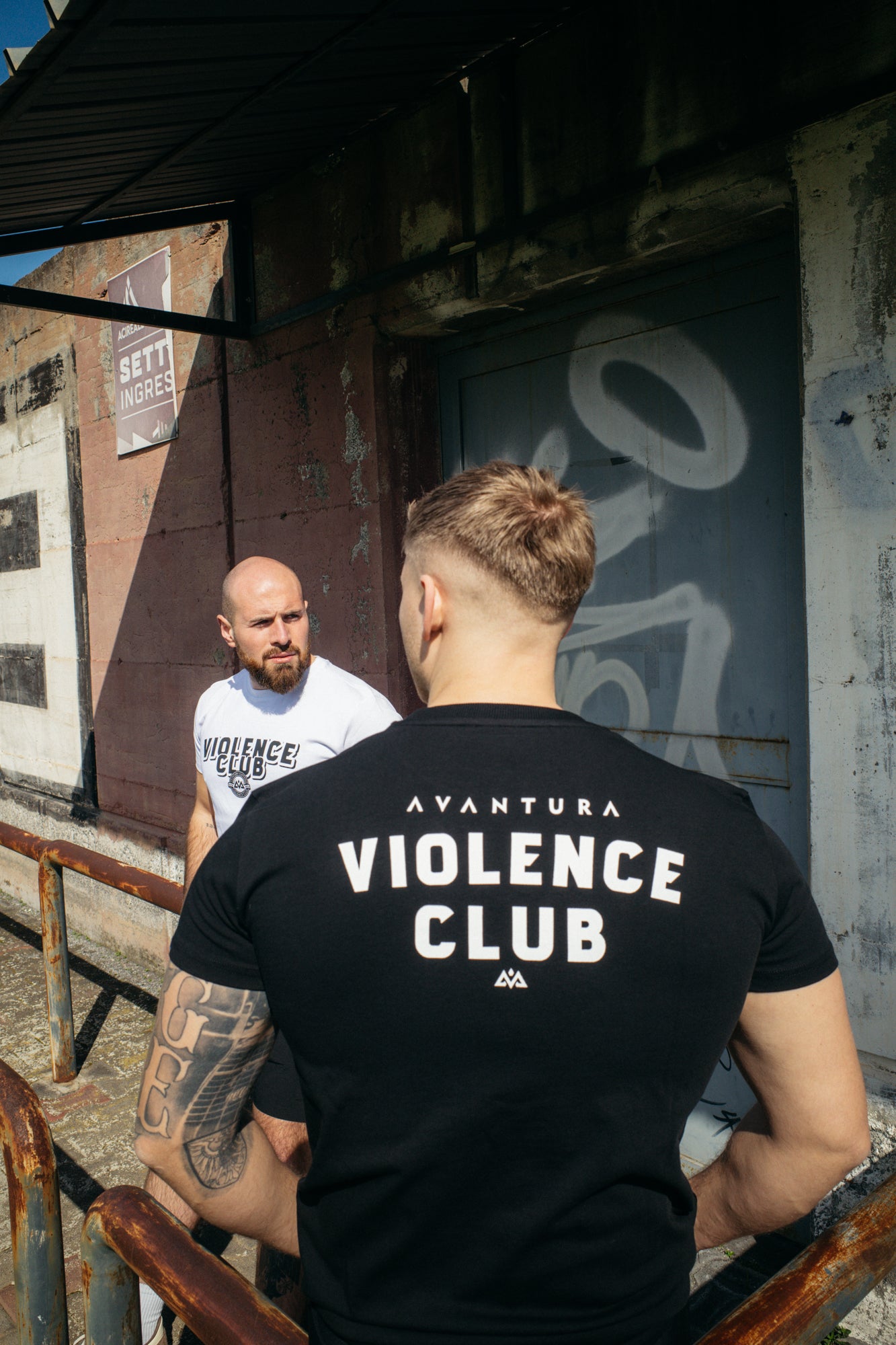 VIOLENCE CLUB BACKPRINT T-SHIRT SCHWARZ