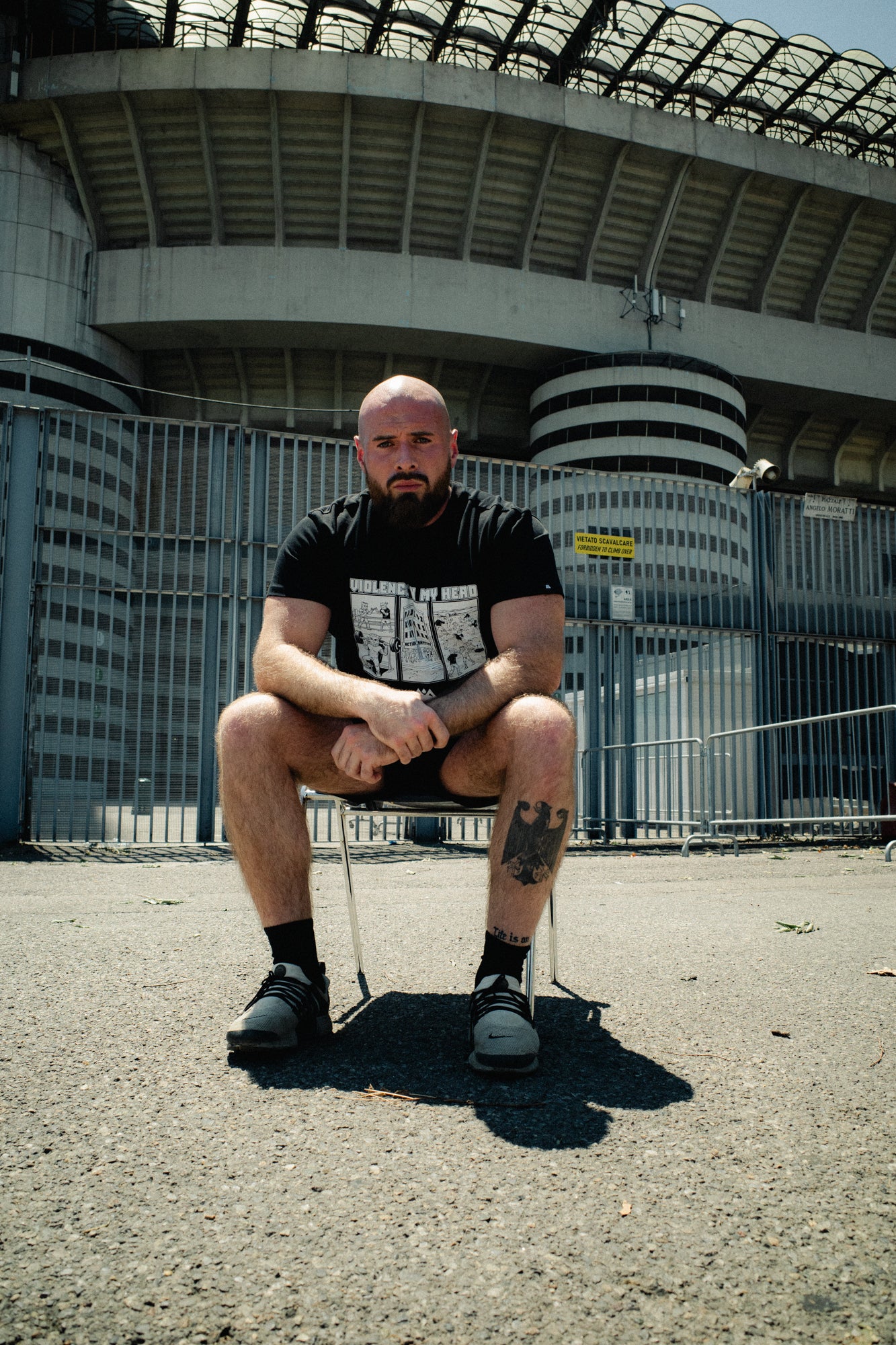 VIOLENCE IN MY HEAD T-SHIRT SCHWARZ