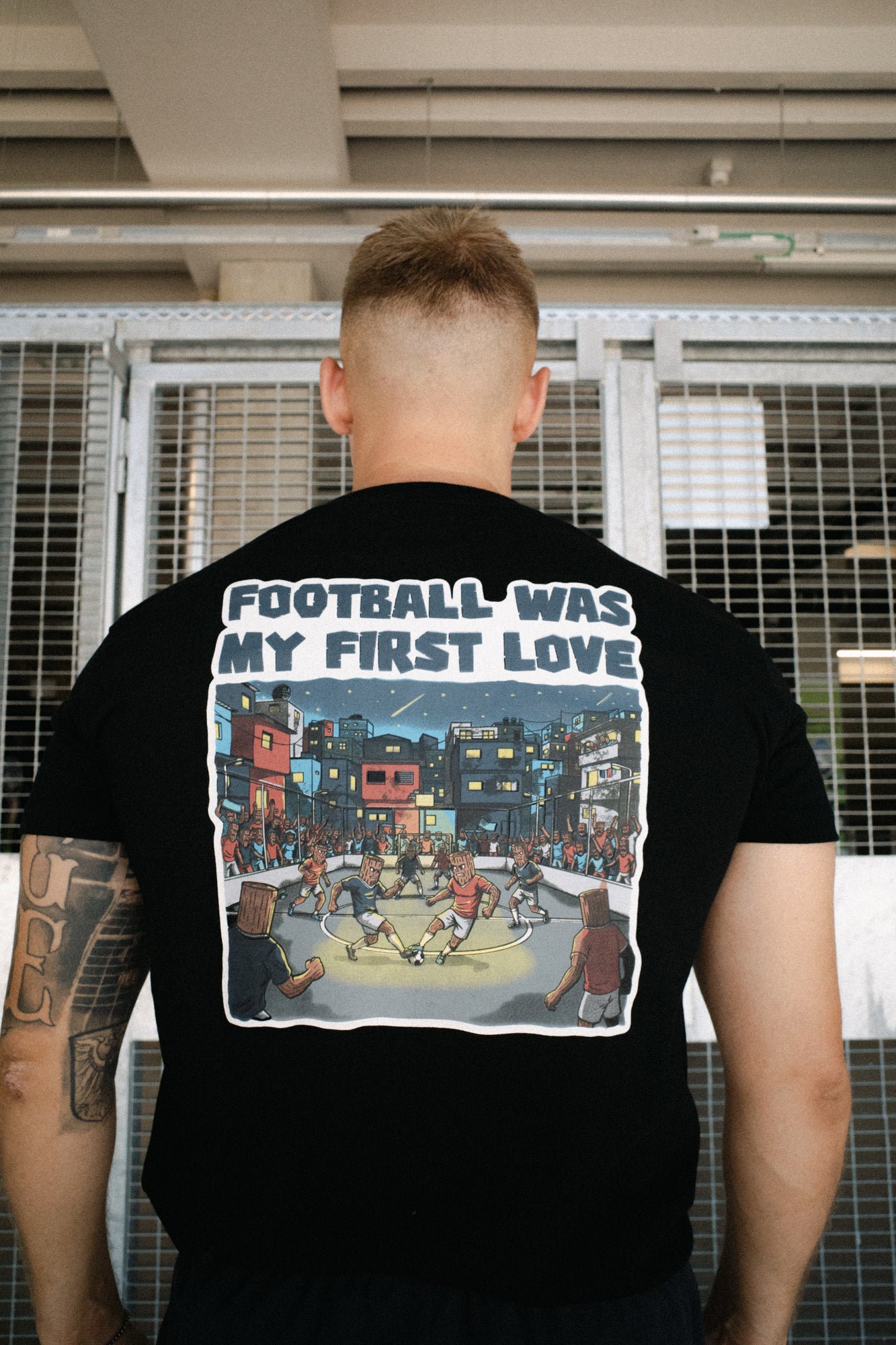 FIRST LOVE T-SHIRT SCHWARZ
