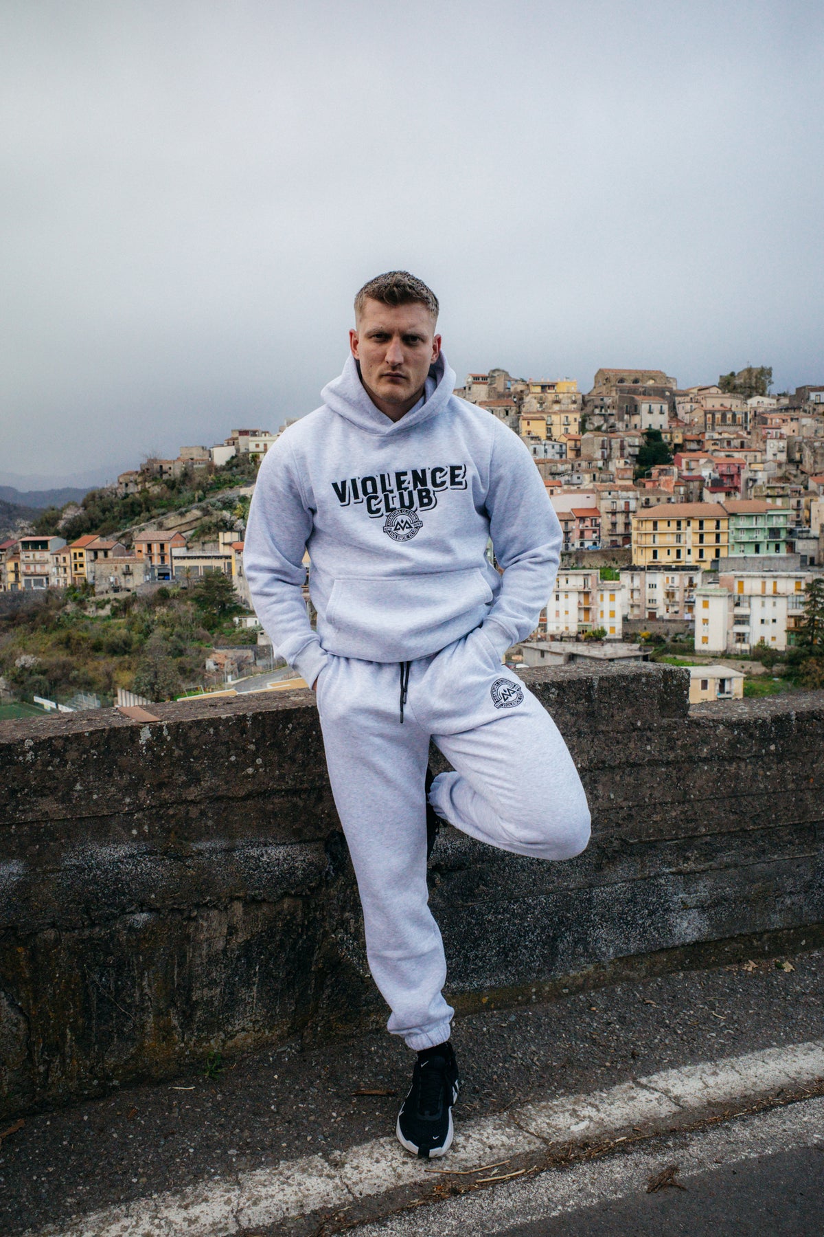 Graue Jogginghose mit elastischem Bund und Kordelzug