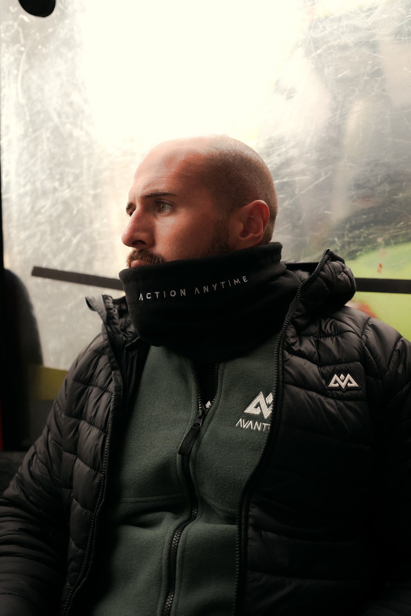 HALSWÄRMER AVANTURA LOGO ACTION ANYTIME