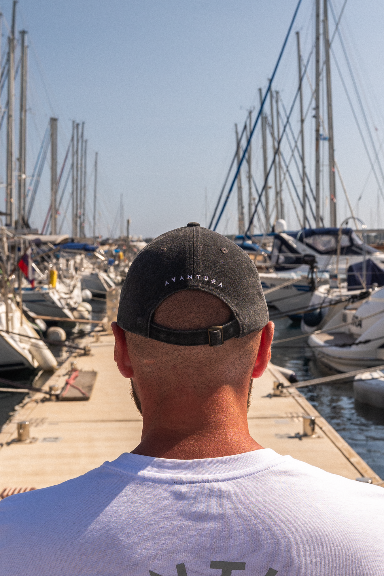 CAP AVANTURA BLACK