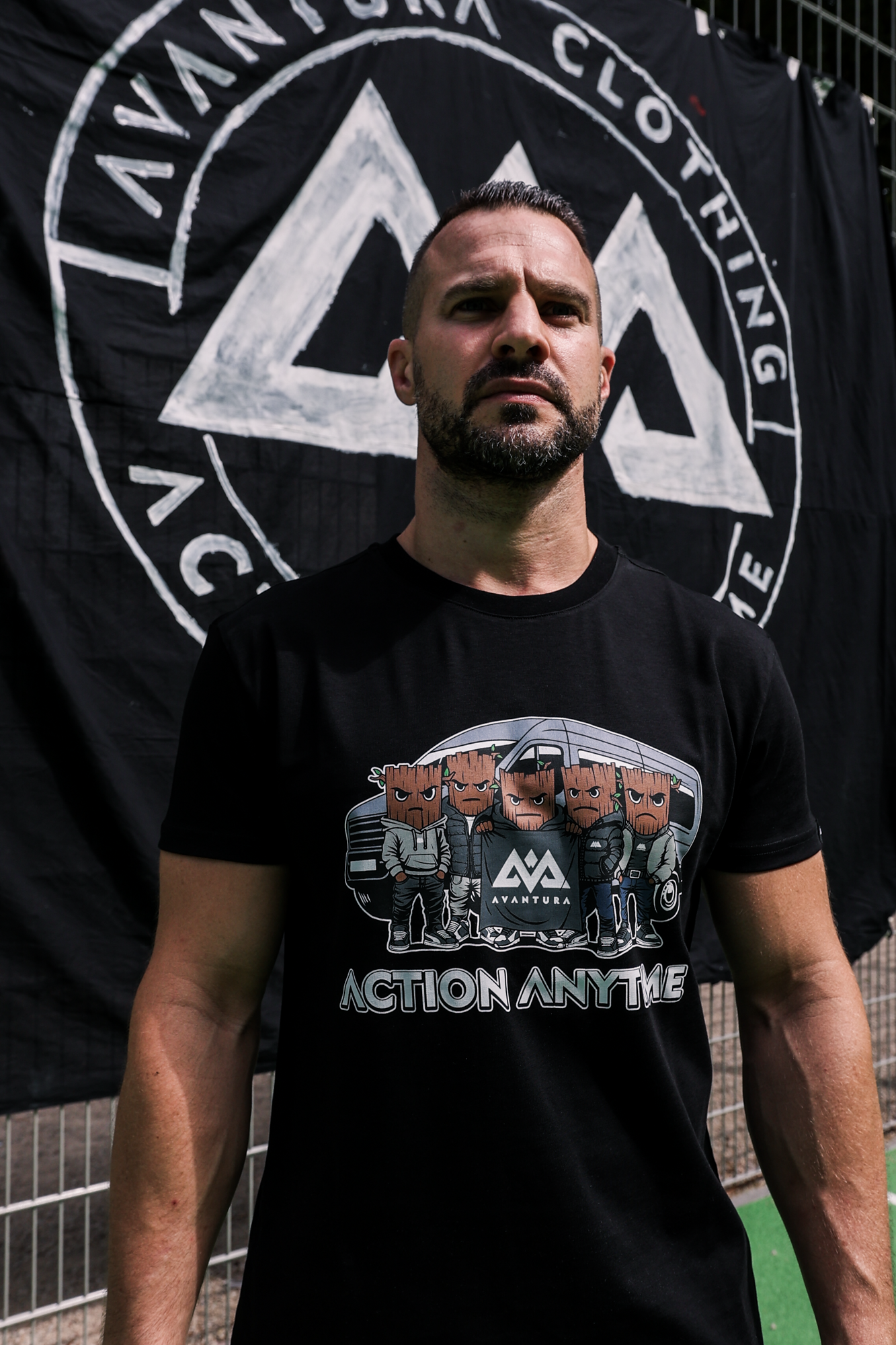 VAN T-SHIRT SCHWARZ