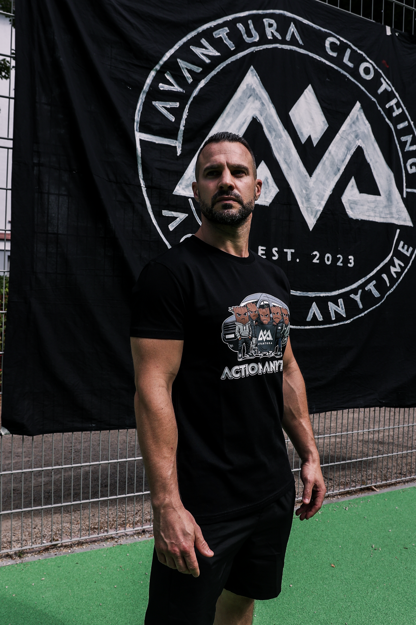 VAN T-SHIRT SCHWARZ