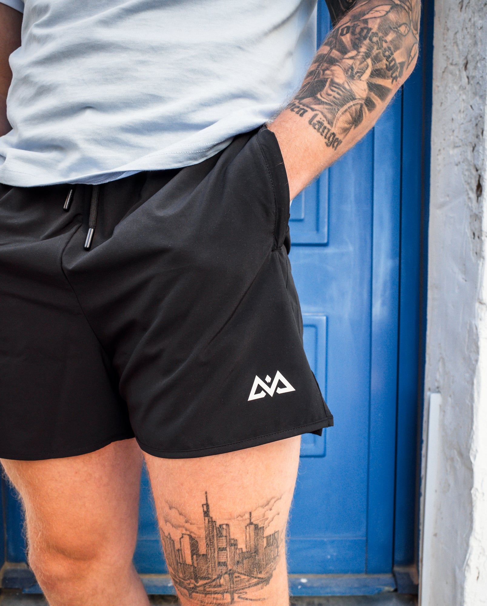 AVA LOGO SPORT SHORTS 2 SCHWARZ