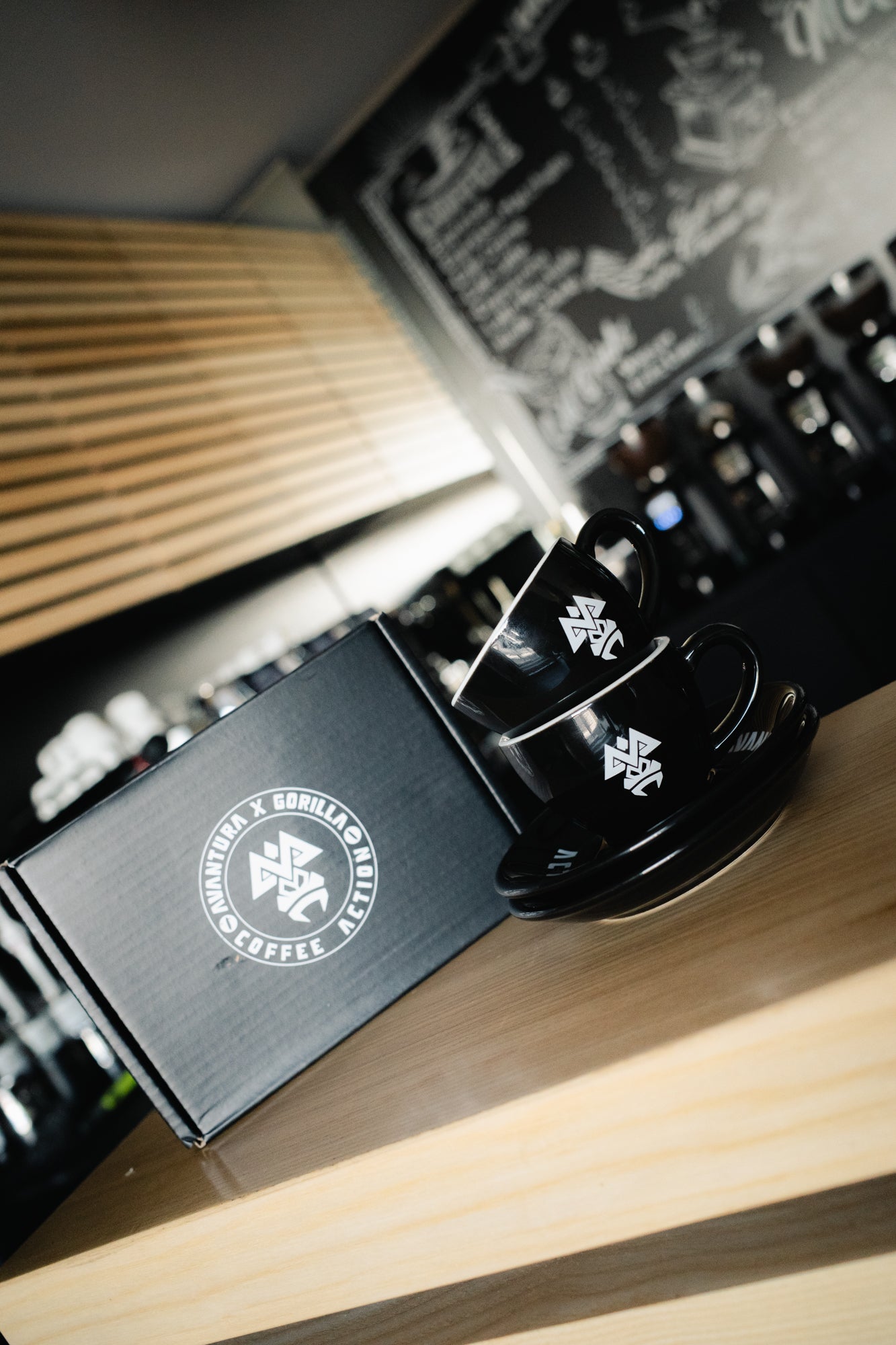 AVANTURA X GORILLA ESPRESSO TASSEN SET SCHWARZ
