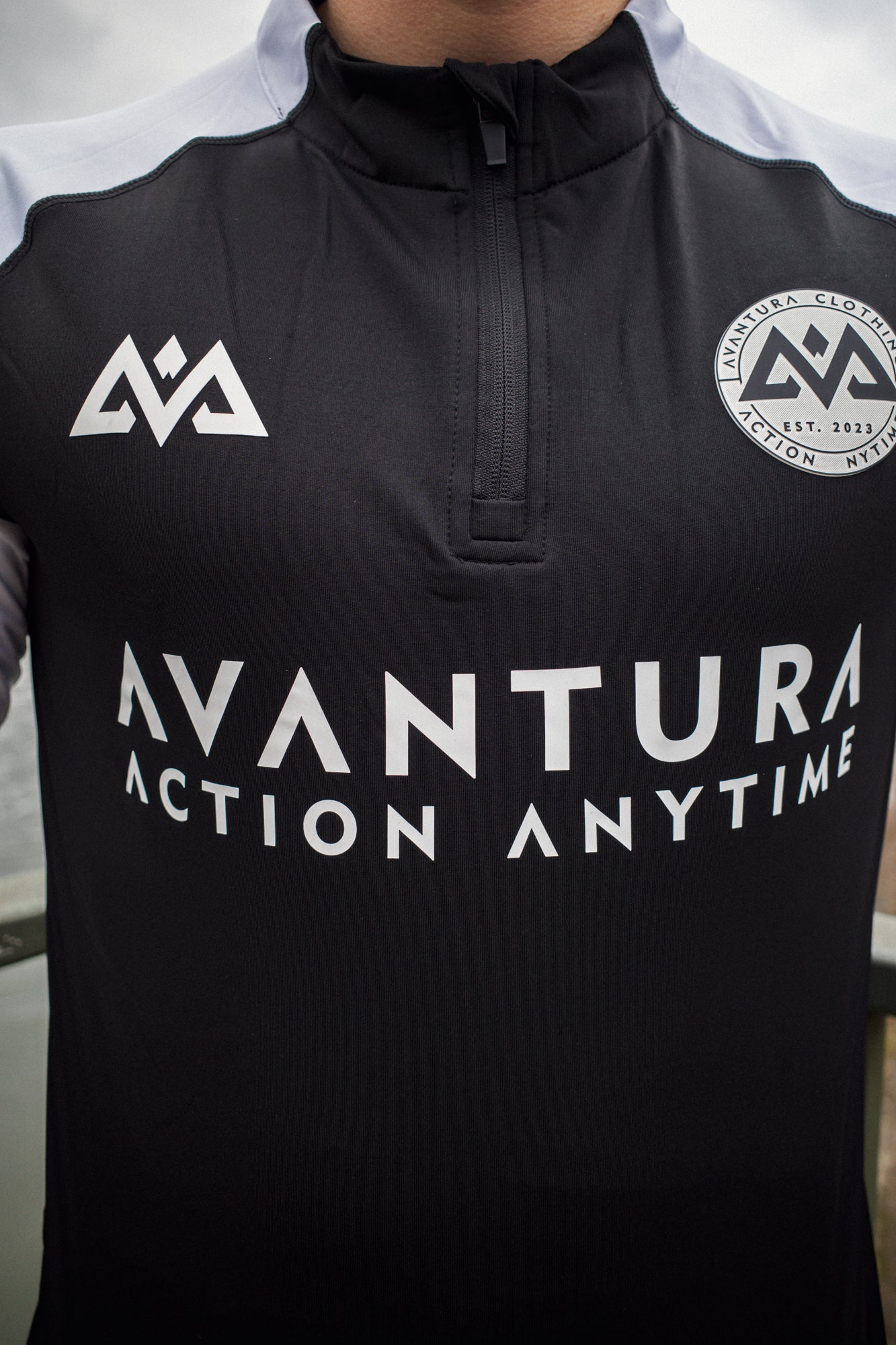 ACTIVE HALFZIP SCHWARZ/WEISS