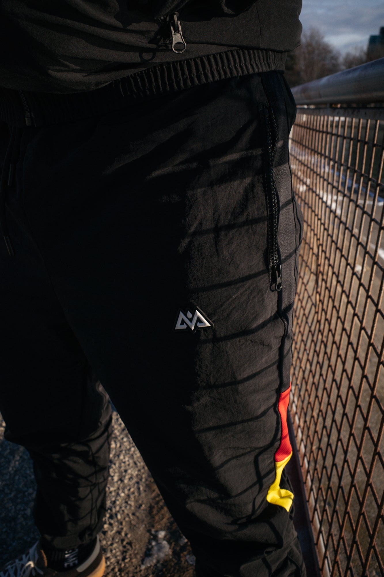 KEEP IT WARM FLEECE JACKET BLACK