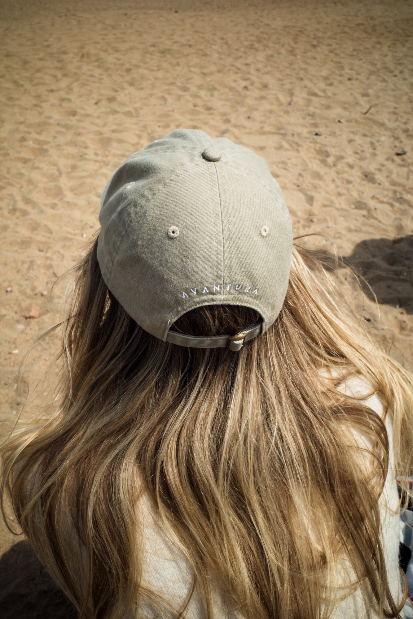 CAP AVA LOGO WASHED BEIGE