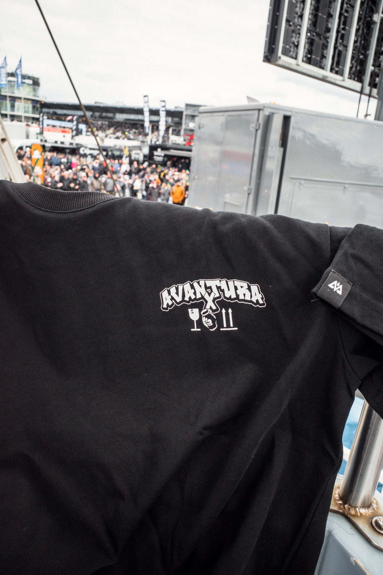AVANTURA X BEMBEL 2.0 T-SHIRT SCHWARZ