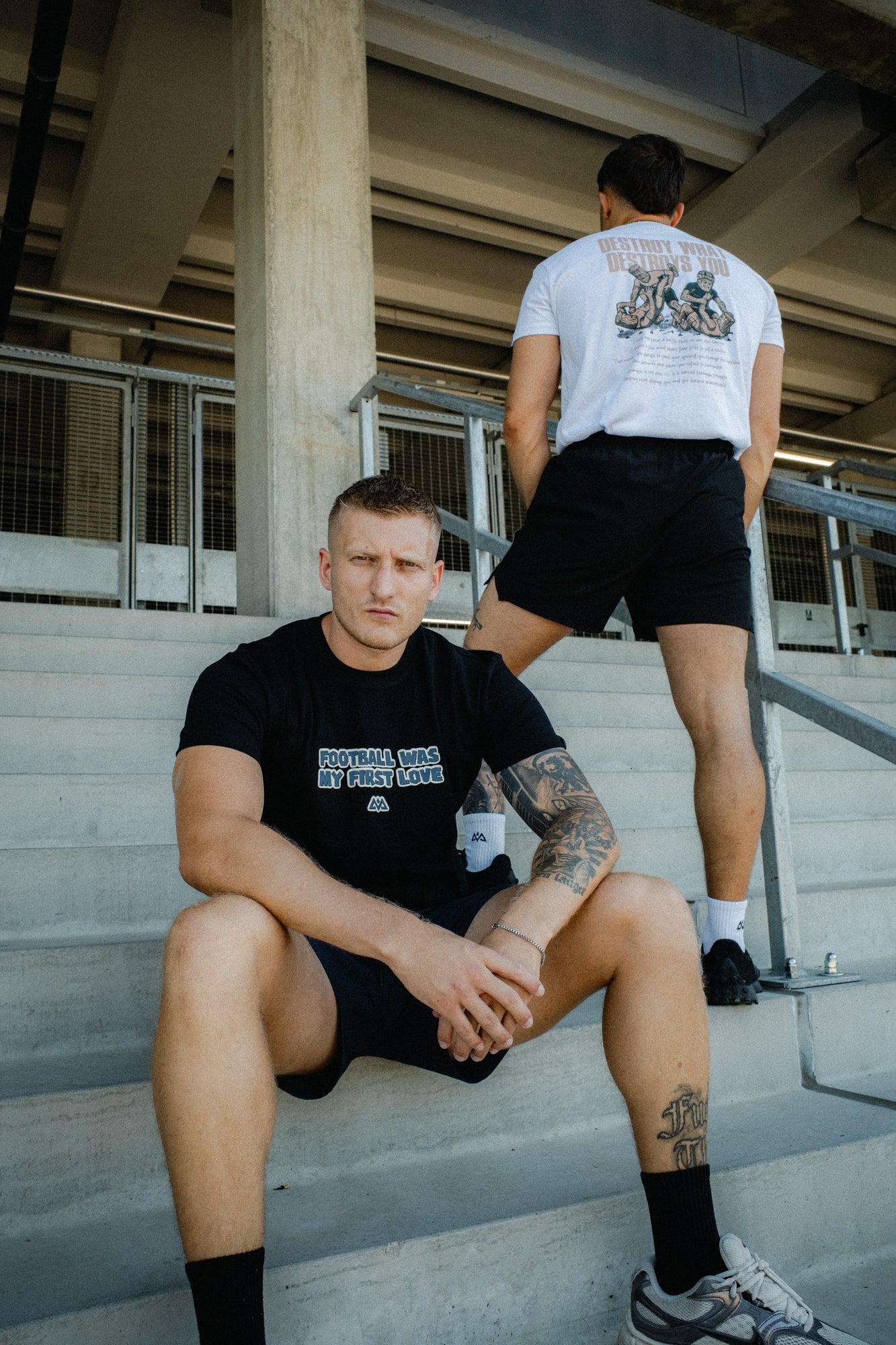 FIRST LOVE T-SHIRT SCHWARZ