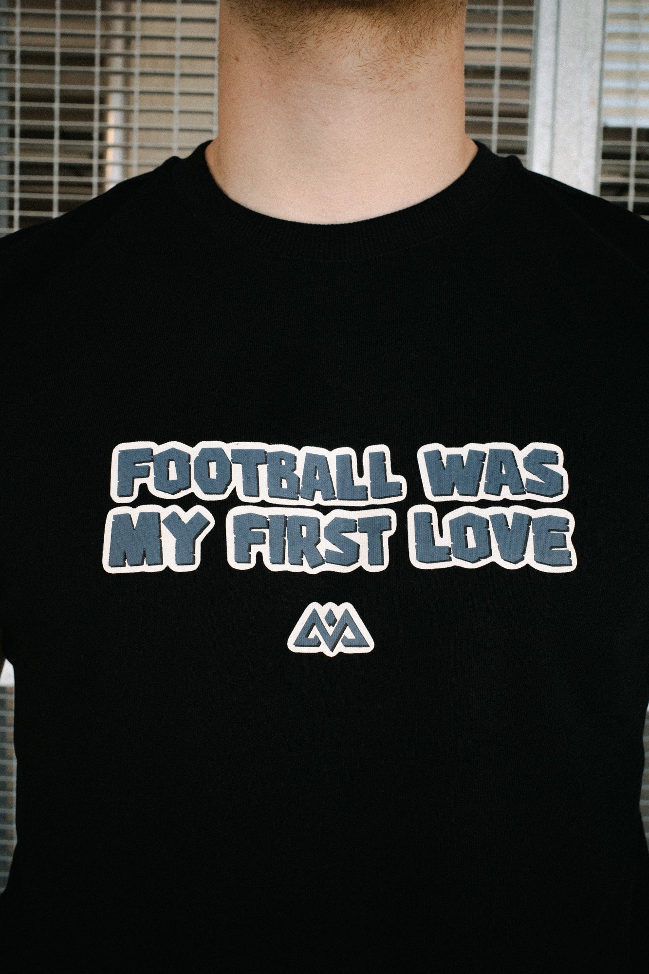 FIRST LOVE T-SHIRT SCHWARZ
