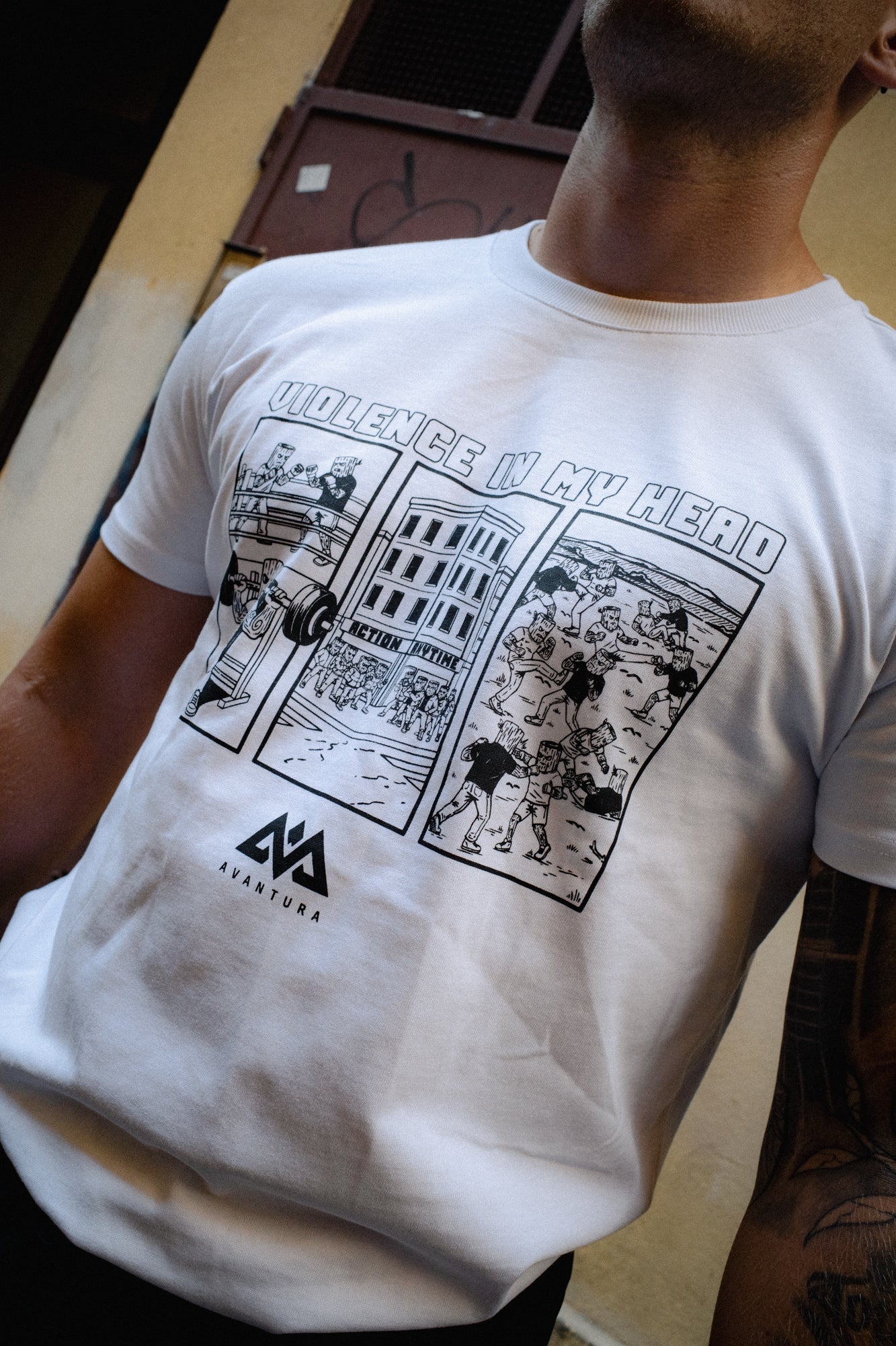 VIOLENCE IN MY HEAD T-SHIRT WEISS