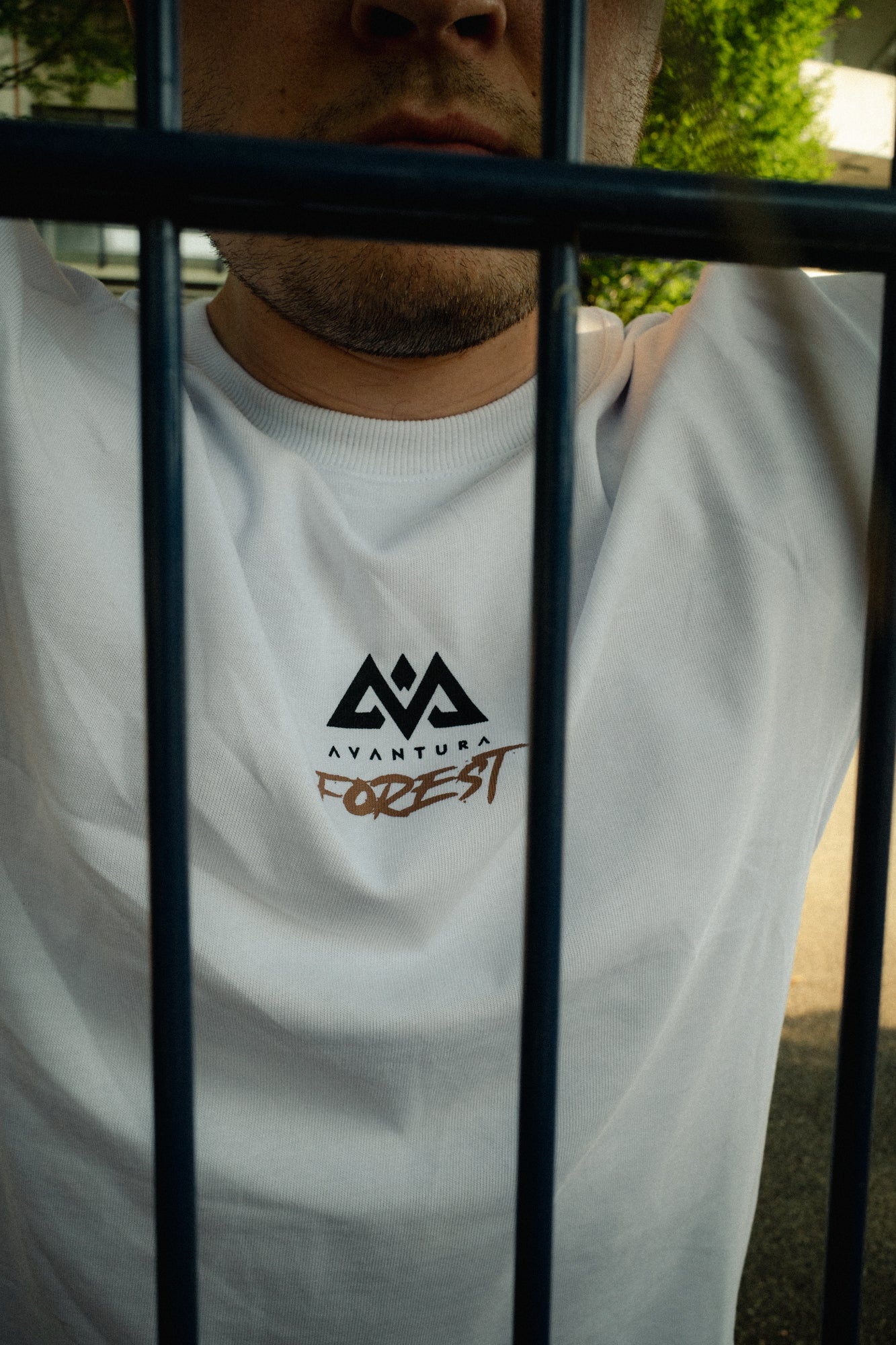 SCHULTER AN SCHULTER T-SHIRT WEISS