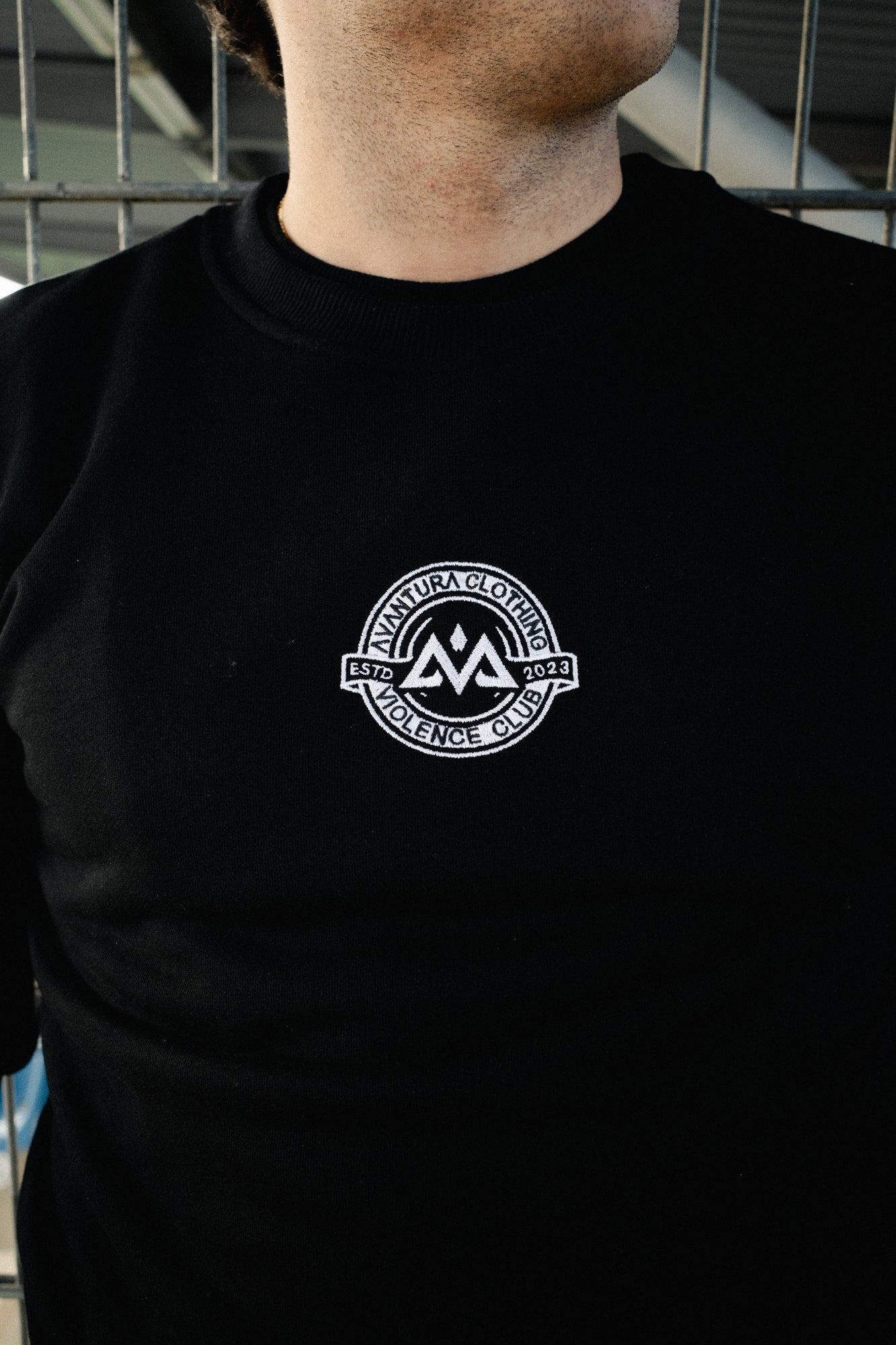 CREWNECK VIOLENCE CLUB SCHWARZ